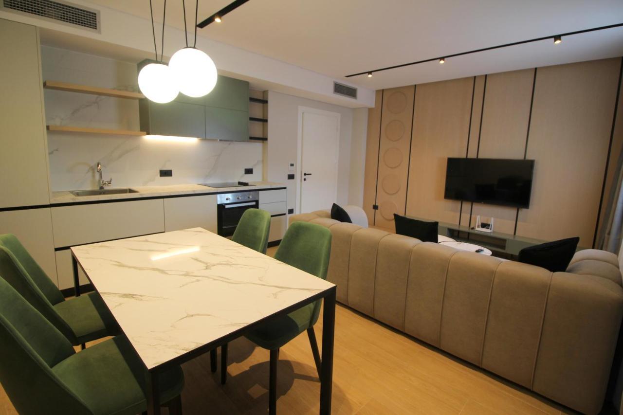 "The View" Luxury Apartments ساراندا المظهر الخارجي الصورة