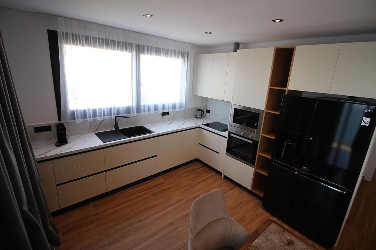 "The View" Luxury Apartments ساراندا المظهر الخارجي الصورة