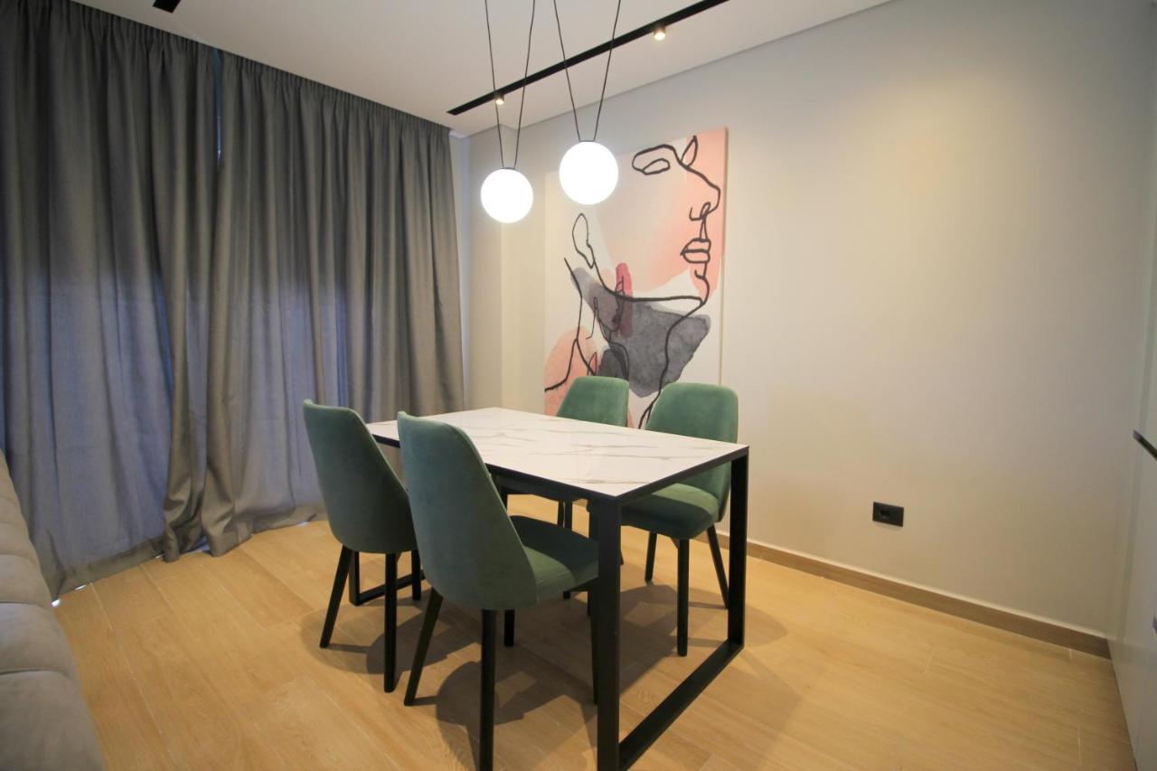 "The View" Luxury Apartments ساراندا المظهر الخارجي الصورة