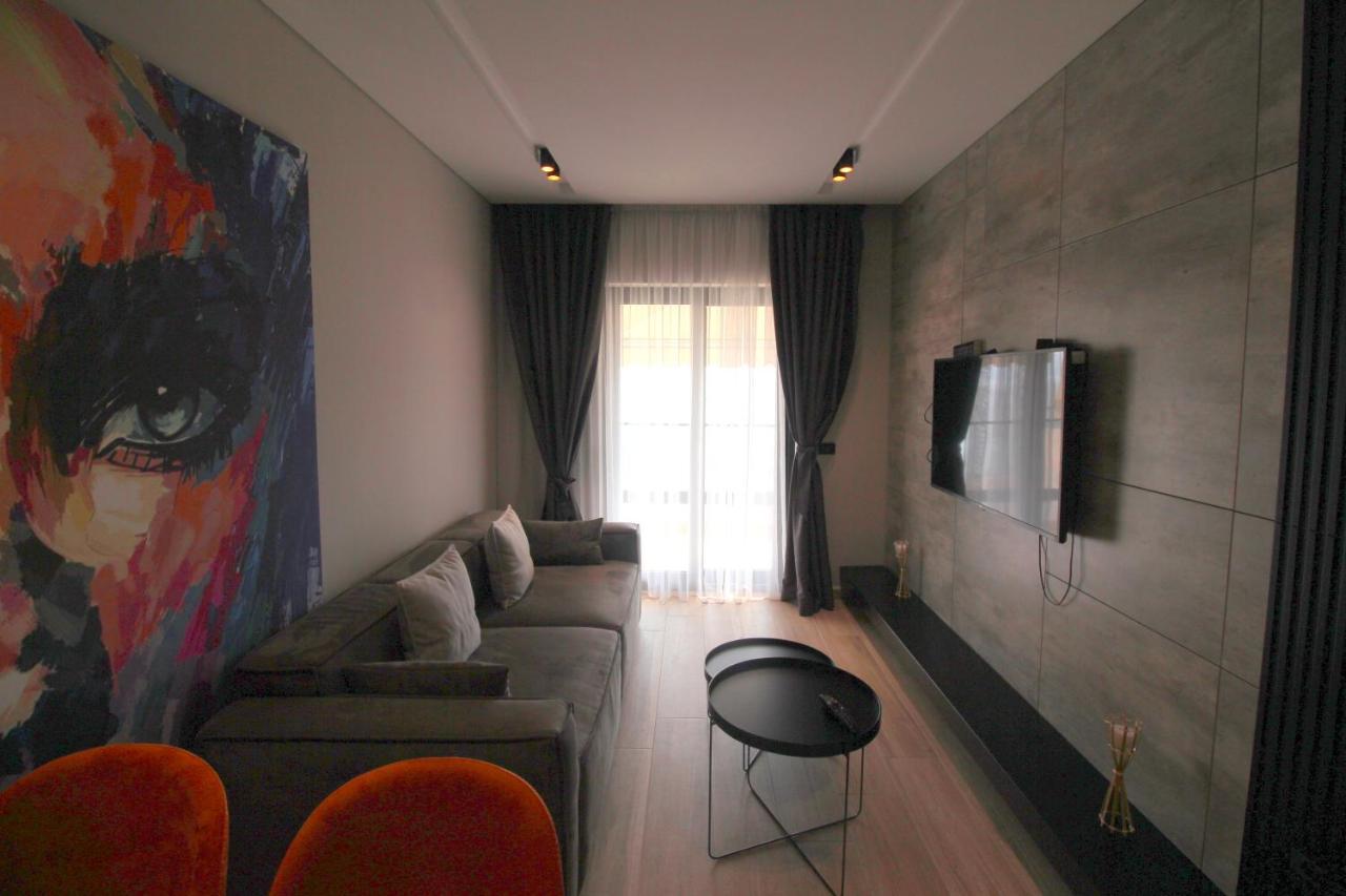 "The View" Luxury Apartments ساراندا المظهر الخارجي الصورة
