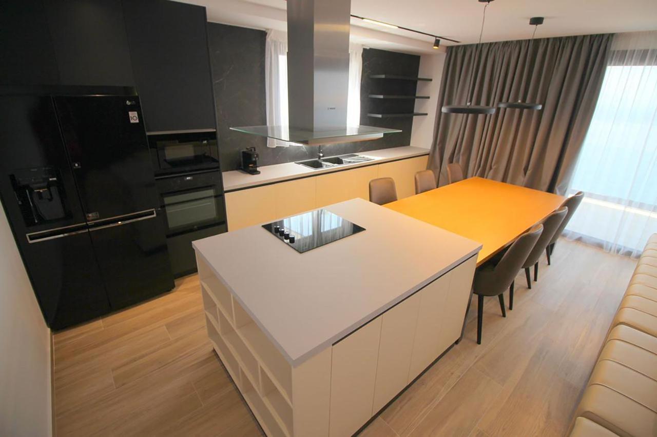 "The View" Luxury Apartments ساراندا المظهر الخارجي الصورة